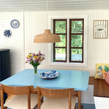 Colorful Summer House Near Nyrup Casa de Férias *