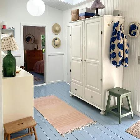 Colorful Summer House Near Nyrup Casa de Férias Nykøbing Sjælland