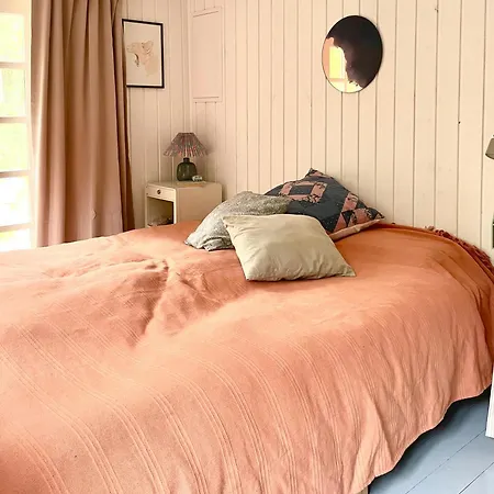 Colorful Summer House Near Nyrup Casa de Férias *